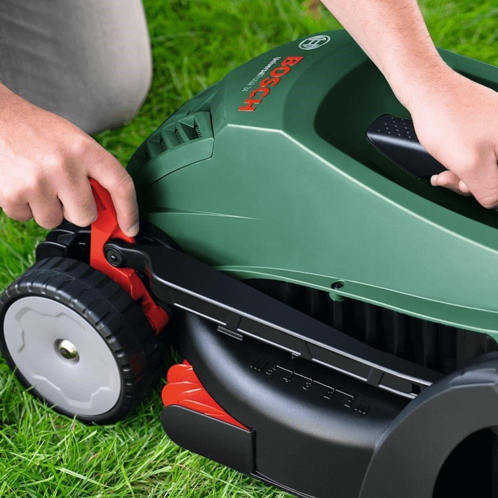 BOSCH 06008A6401 Çim Biçme Makinesi Universalrotak 34-405