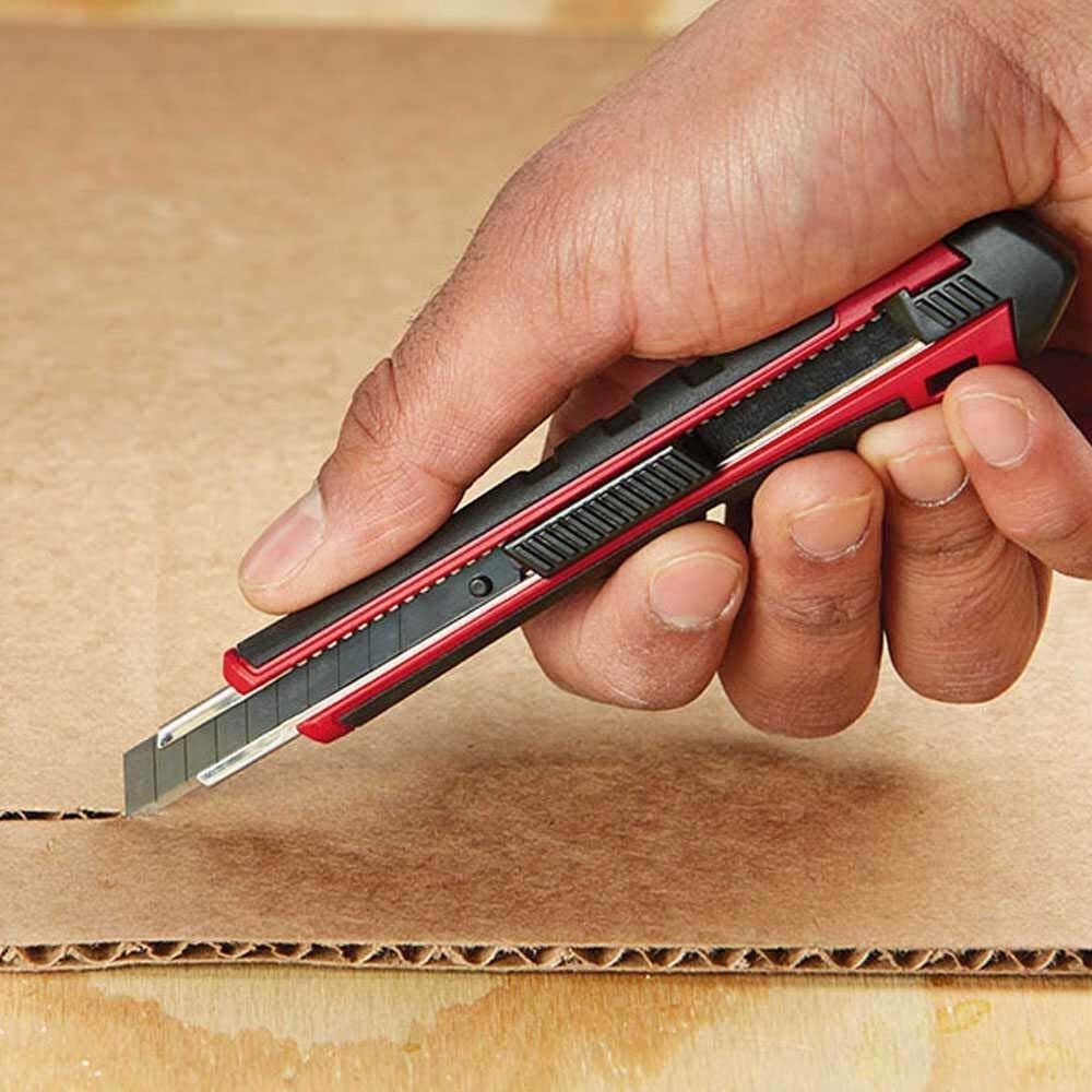MILWAUKEE Ayarlı Maket Bıçağı 9 mm