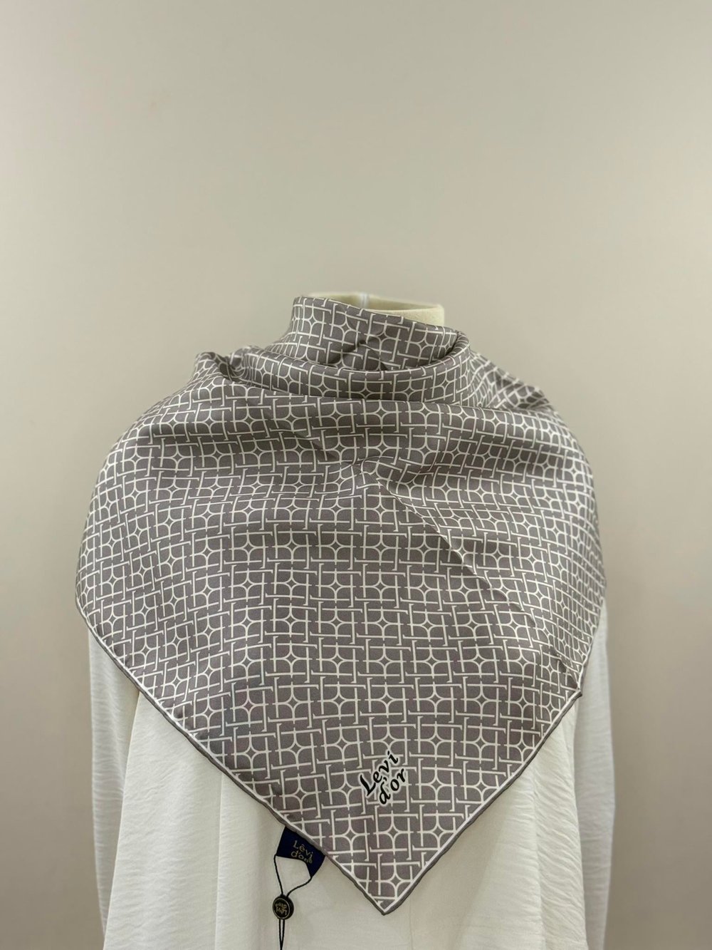 Levidor | Bej-Gri Zen Geometri Twill İpek Eşarp