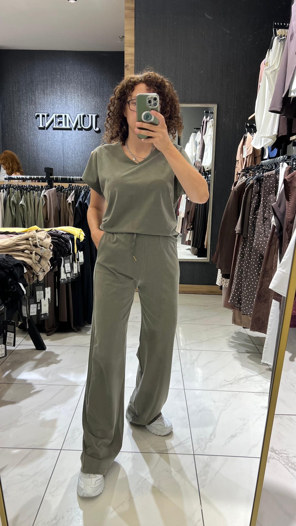 MODAL DÜĞMELİ TAKIM HAKİ