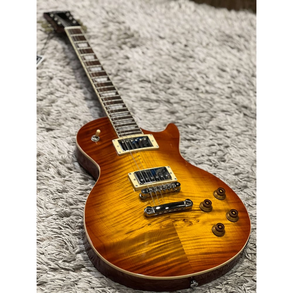 Soloking SLS60FM Deluxe in Honeyburst W/Gigbag