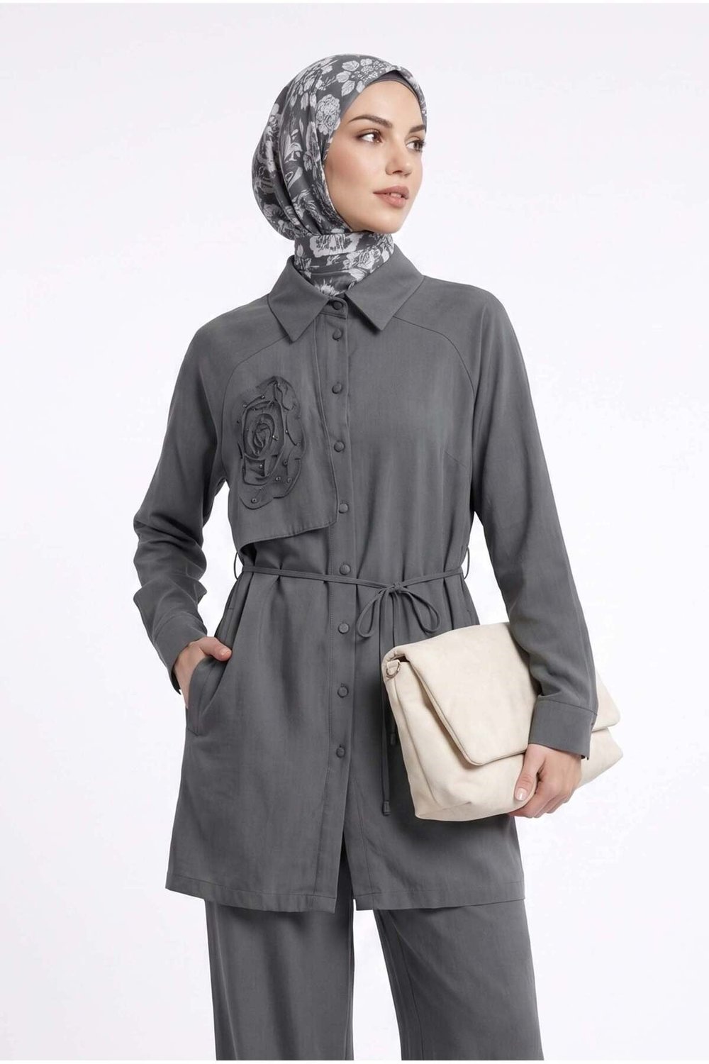 Gülü Taş İşlemeli Beli İpli Pantolonlu İkili Takım Gri 26YT652