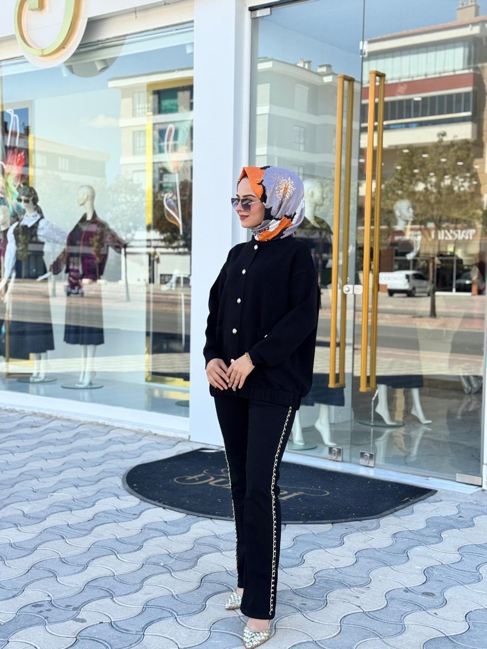 Barbara T.hırka  - SİYAH
