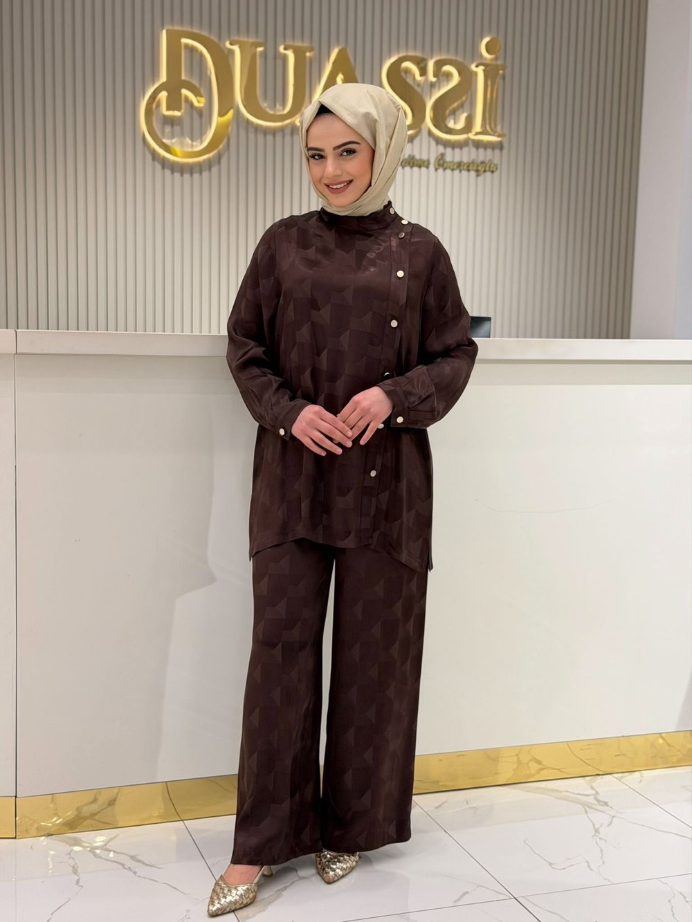 Ghisa 4196 Takım