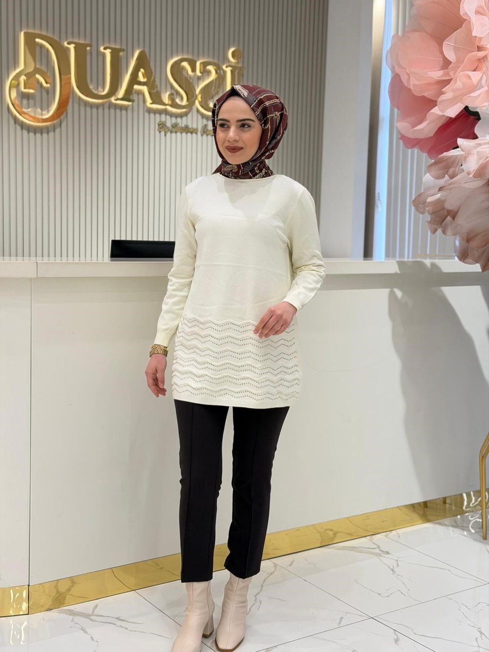 Tnk.21762.1 Etek Ucu Taş Detaylı Triko Tunik