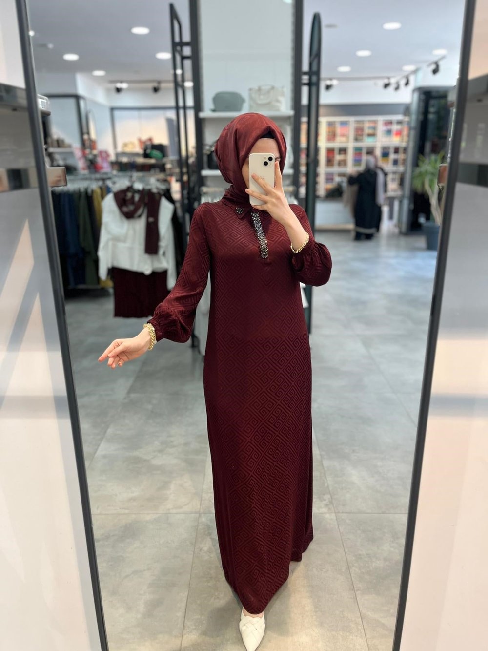 Alesya Yakası Taş Detaylı Jakar Elbise - Bordo