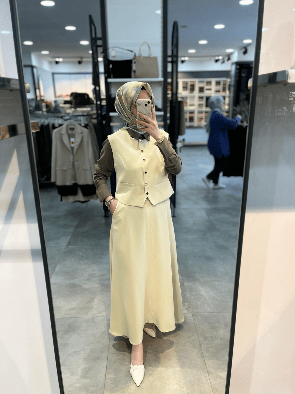 Alesya Yelek Etek Takım - Krem