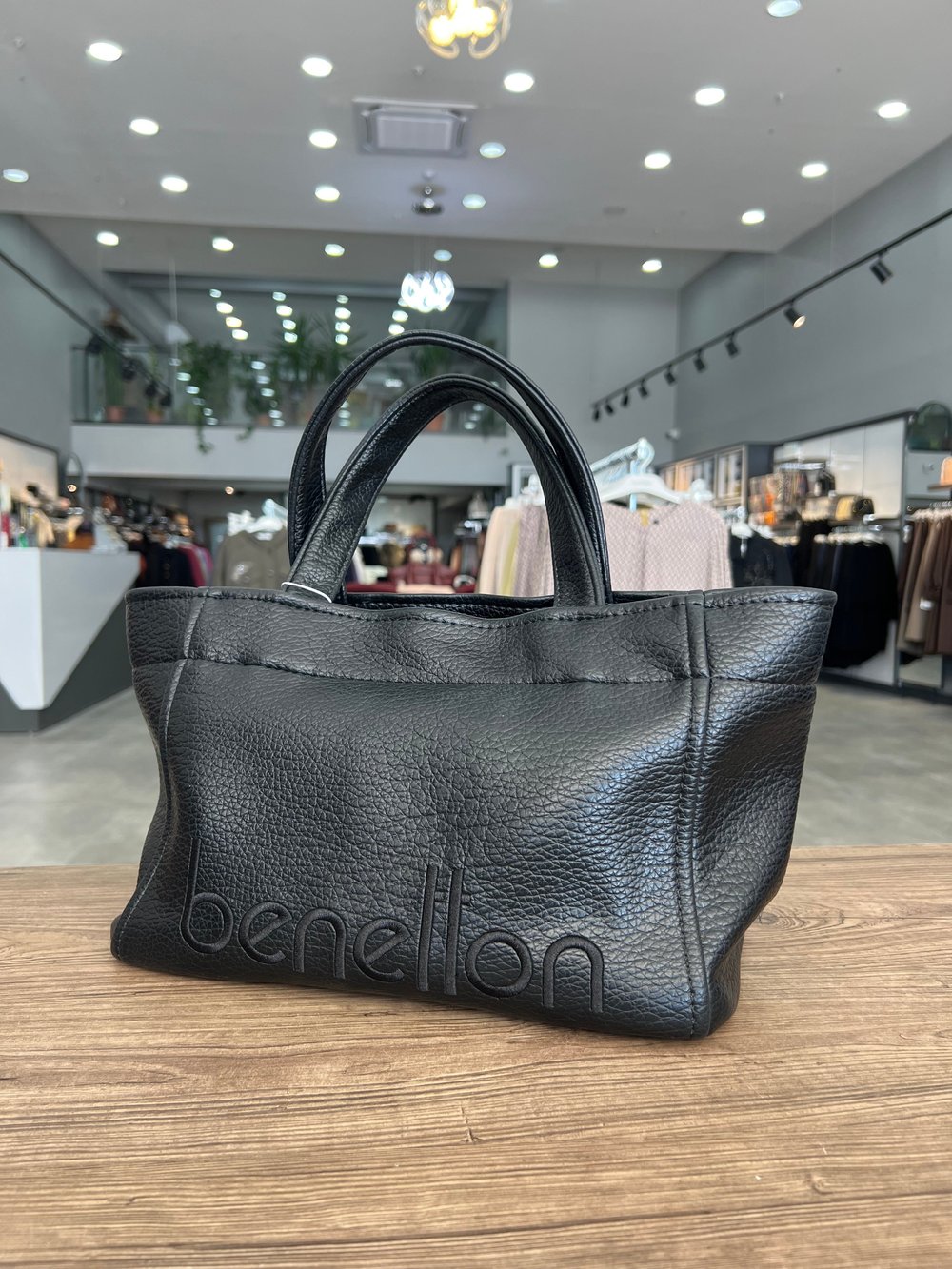 Benetton Nakış Logolu El Çantası - Siyah