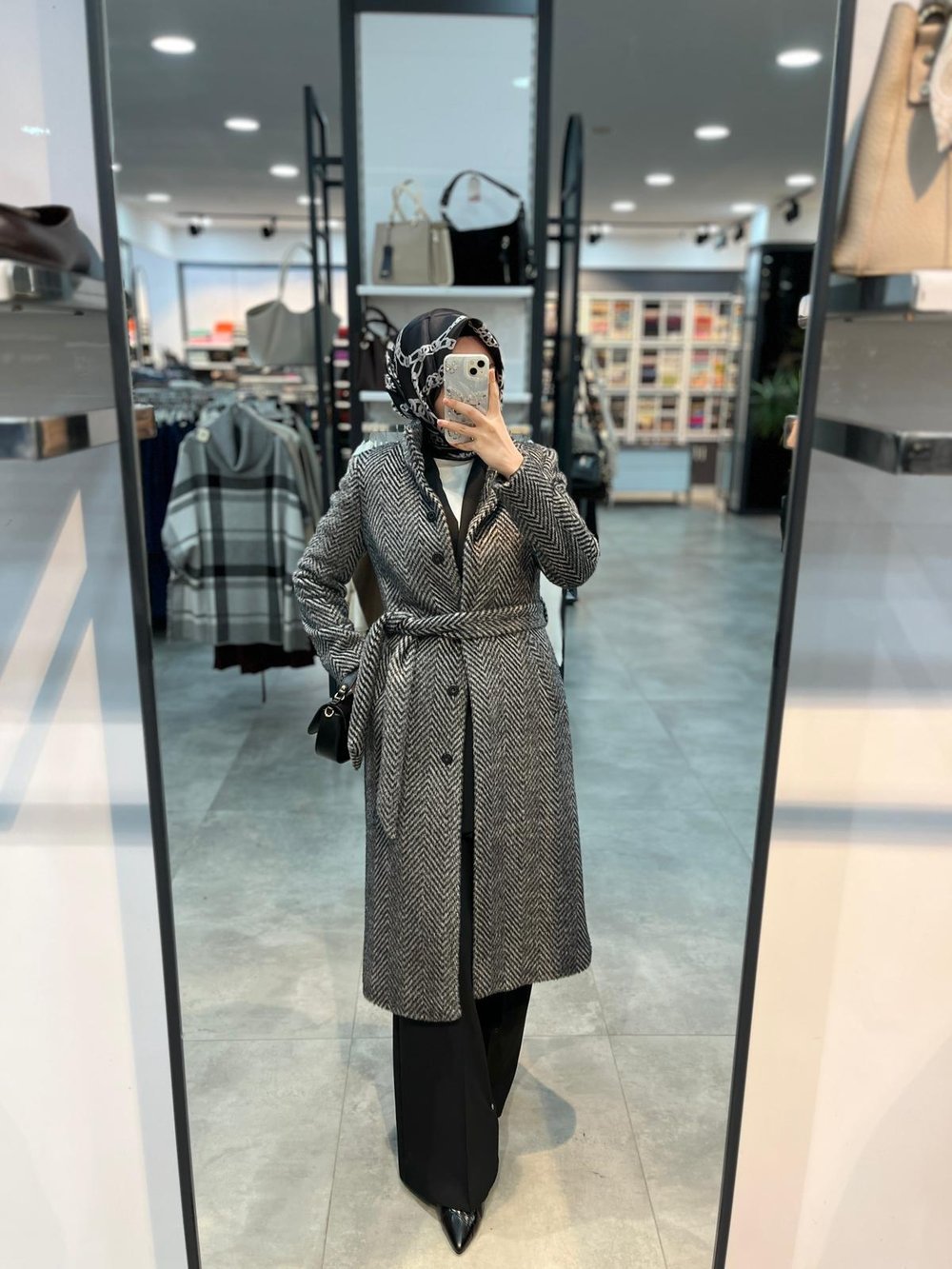 Matex Zigzag Desen Angora Kaban - Siyah
