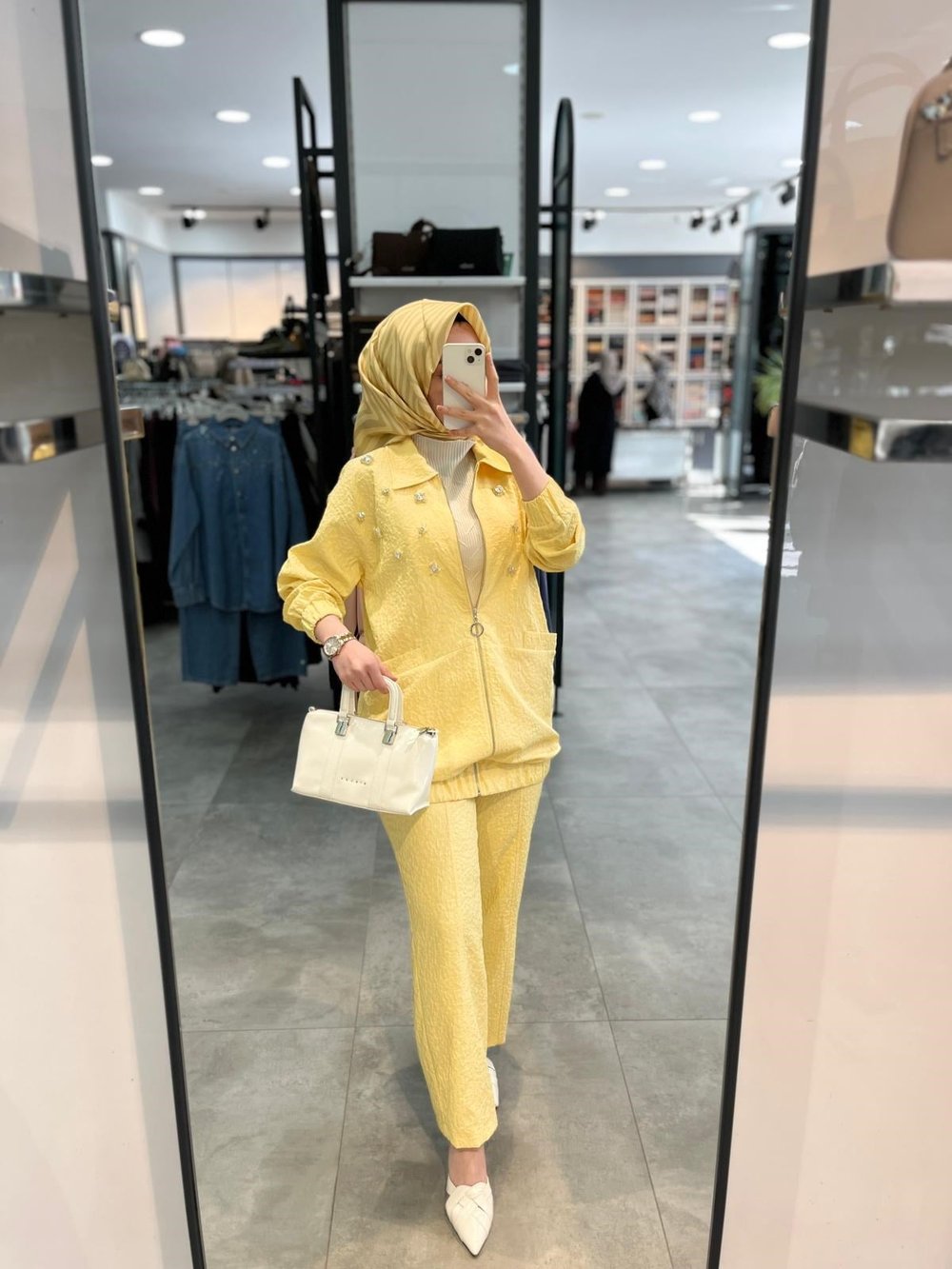 N Prive Jakar Taş Detaylı Pantolonlu Takım - Sarı