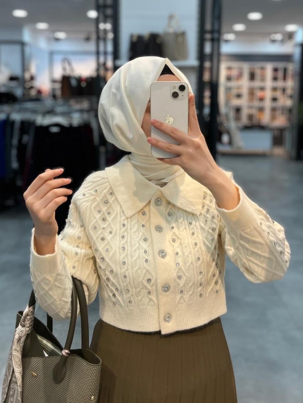 On Triko Yakalı Düğmeli Hırka - Ekru