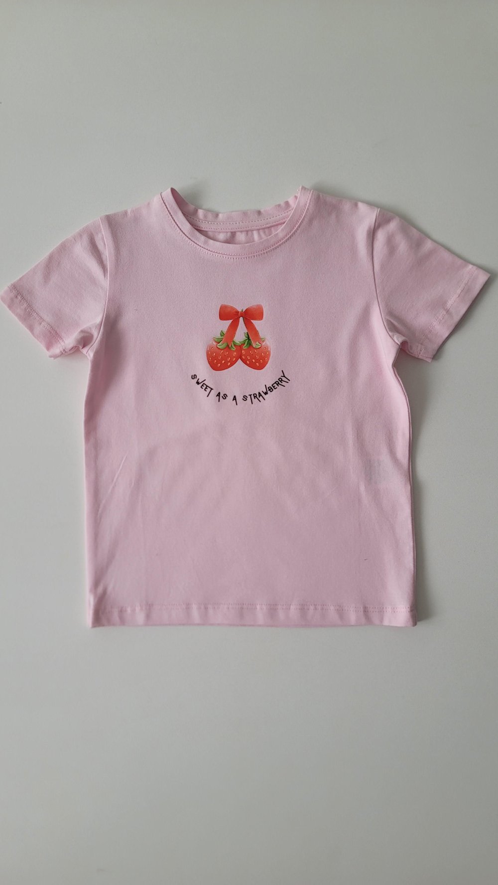 STRAWBERRY PEMBE TİŞÖRT
