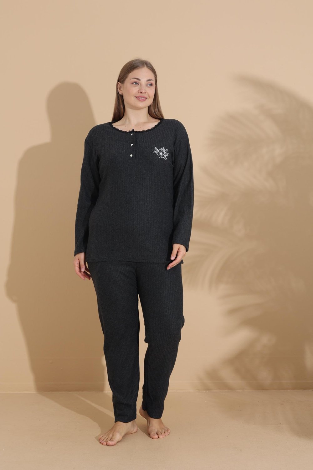 KIŞLIK GENİŞ KALIP ANNE UZUN KOLLU PIJAMA TAKIMI
