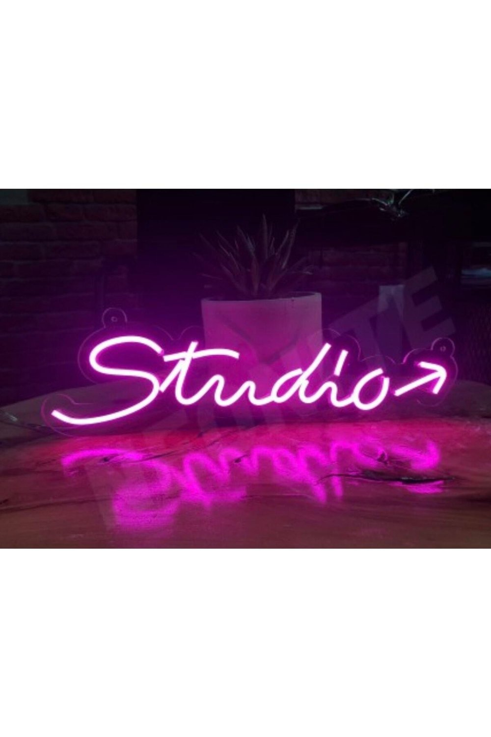 Studio Neon Tabela – Modern Minimal LED Yazı