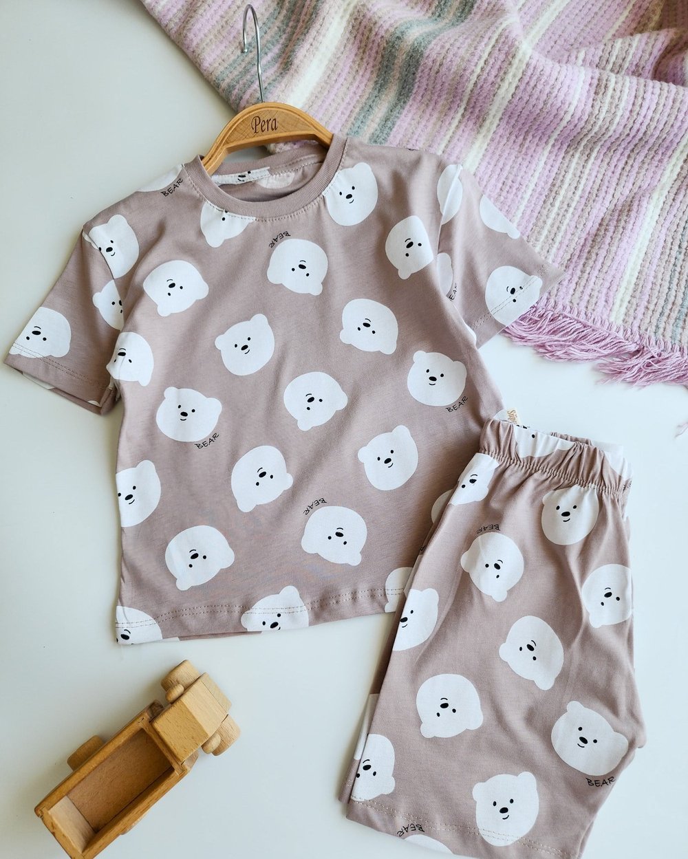 Yazlık Şortlu Pijama Takımı