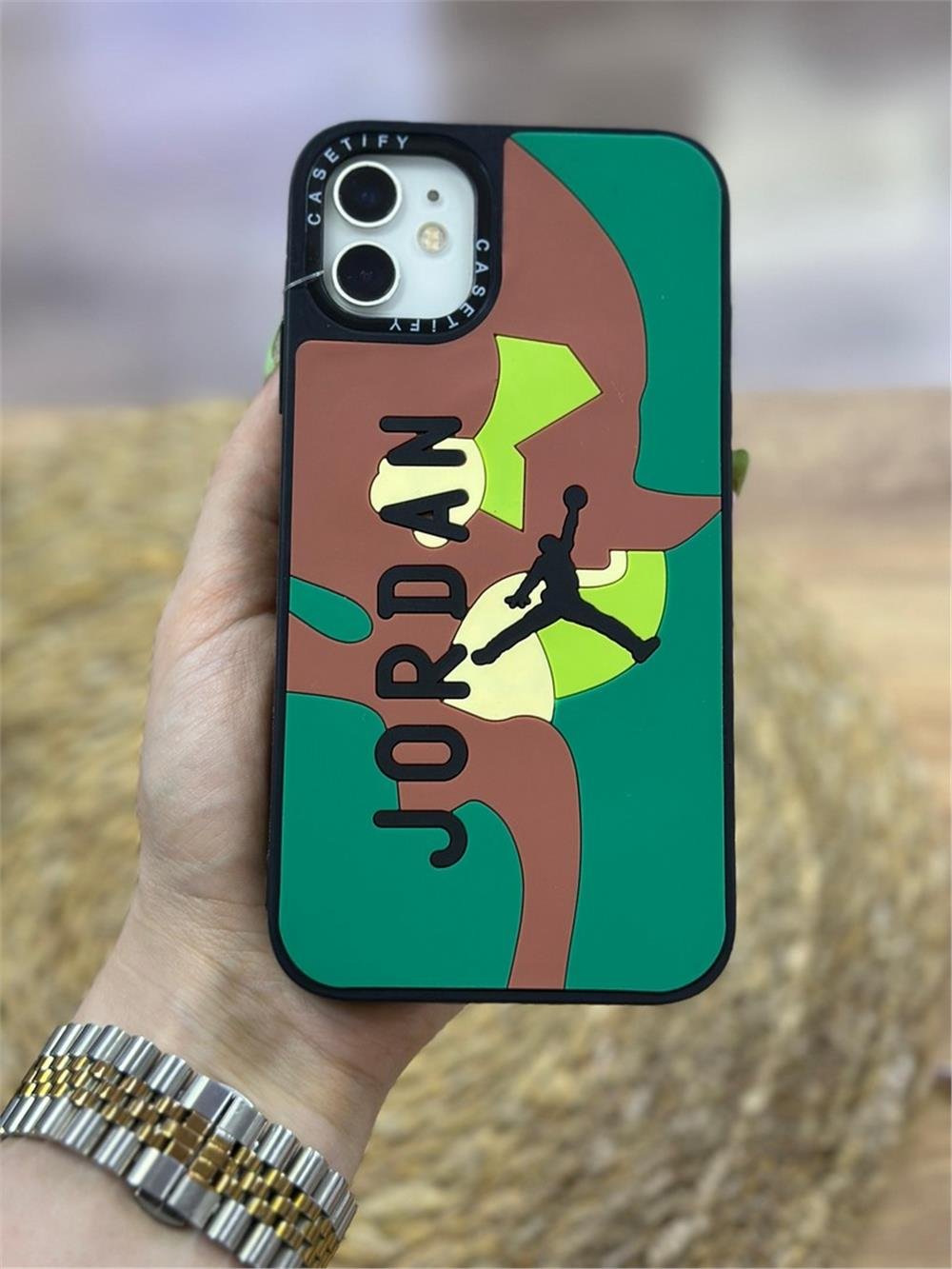iPhone 11 Kılıf - Kabartmalı