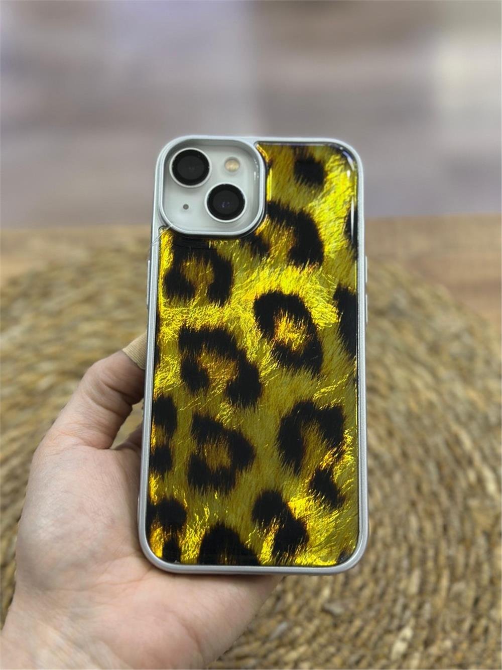iPhone 13 / 14 / 15 Kılıf - 