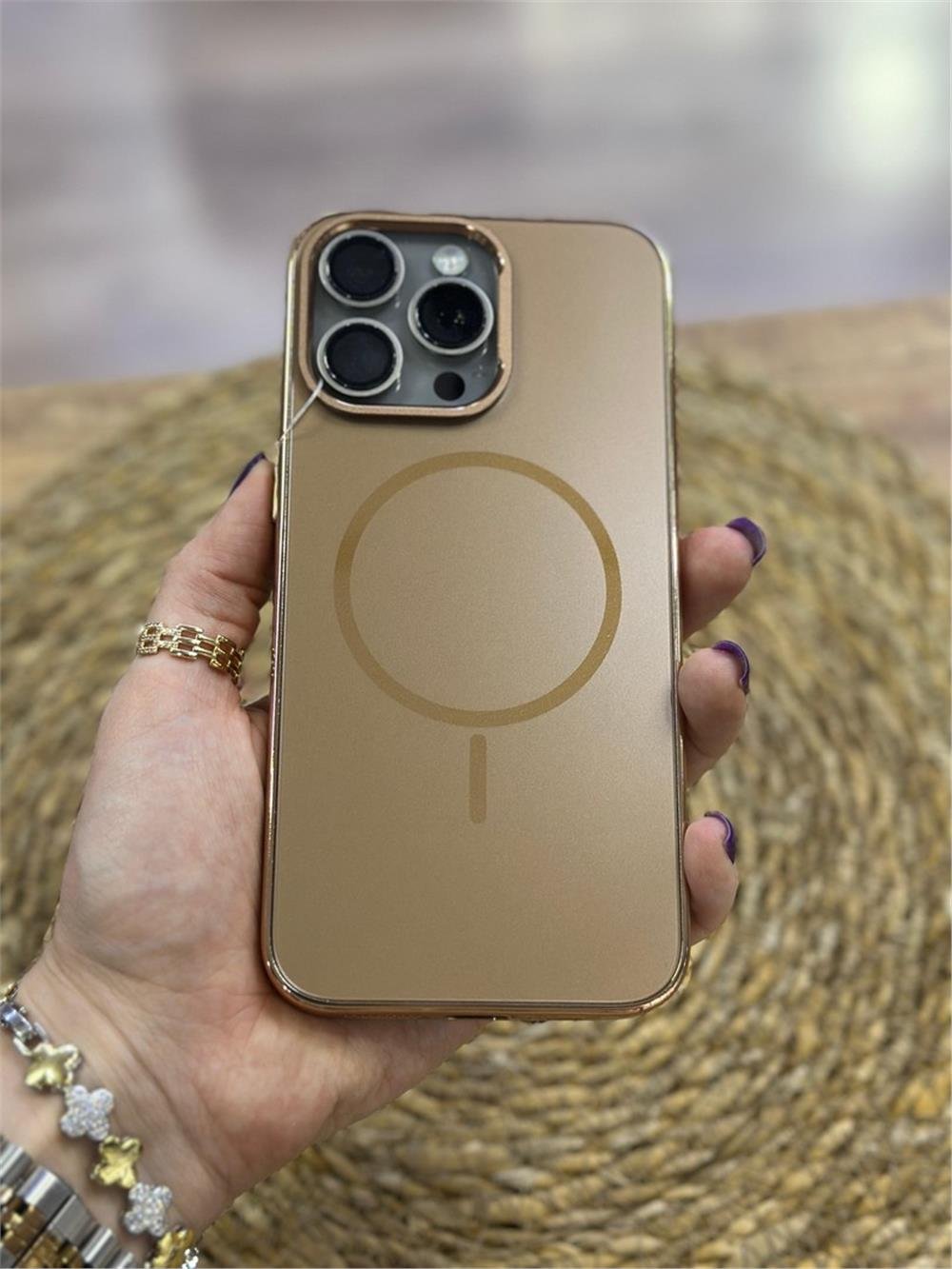 iPhone 15 Pro Max Kılıf - MagSafe, Mika