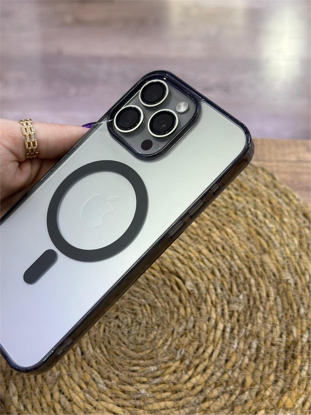 iPhone 15 Pro Max Kılıf - MagSafe Şarj