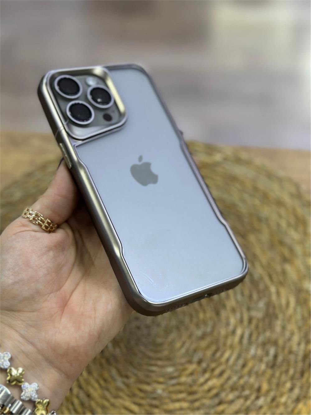 iPhone 15 Pro Max Kılıf - MagSafe Şarj, Mika