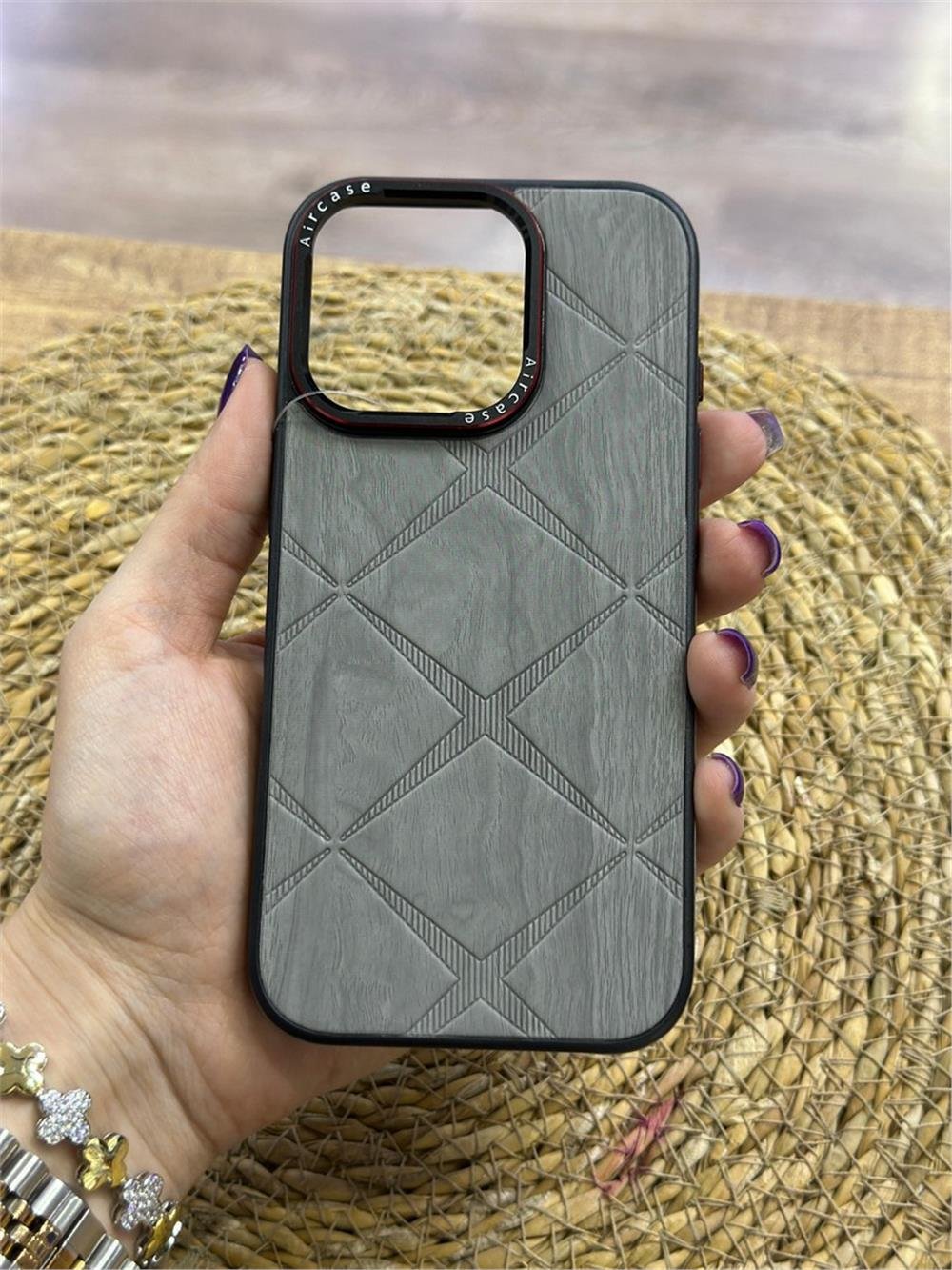 iPhone 16 Pro Kılıf -