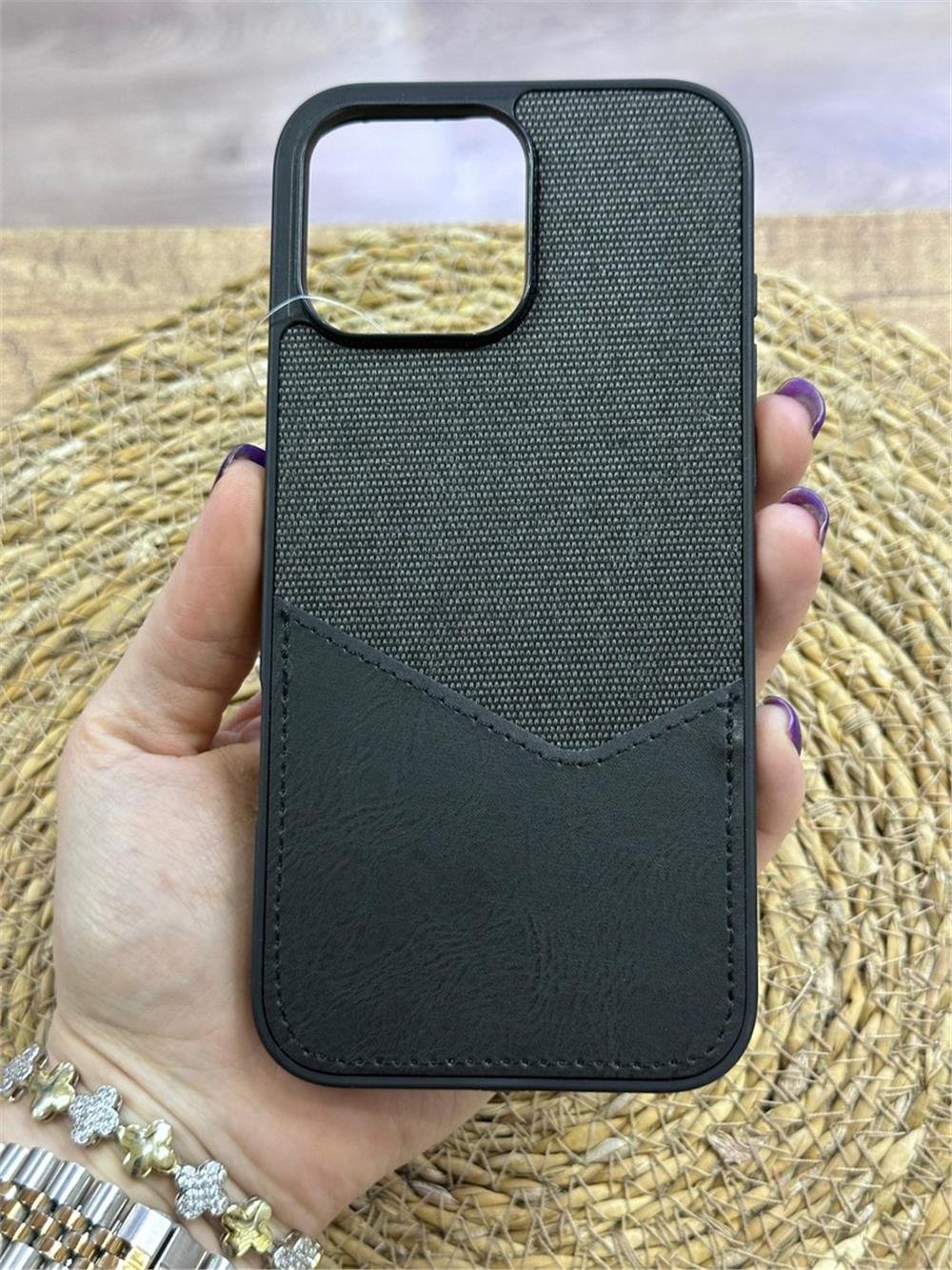 iPhone 16 Pro Max Kılıf - Kartlıklı 