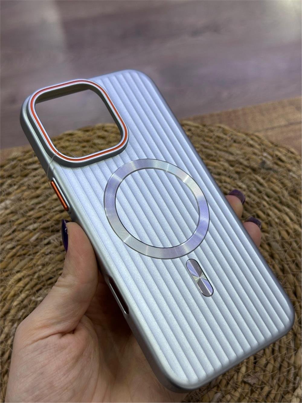iPhone 16 Pro Max Kılıf - MagSafe Şarj, Mika