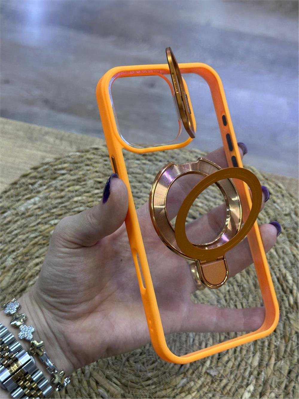 iPhone 16 Pro Max Kılıf - Standlı