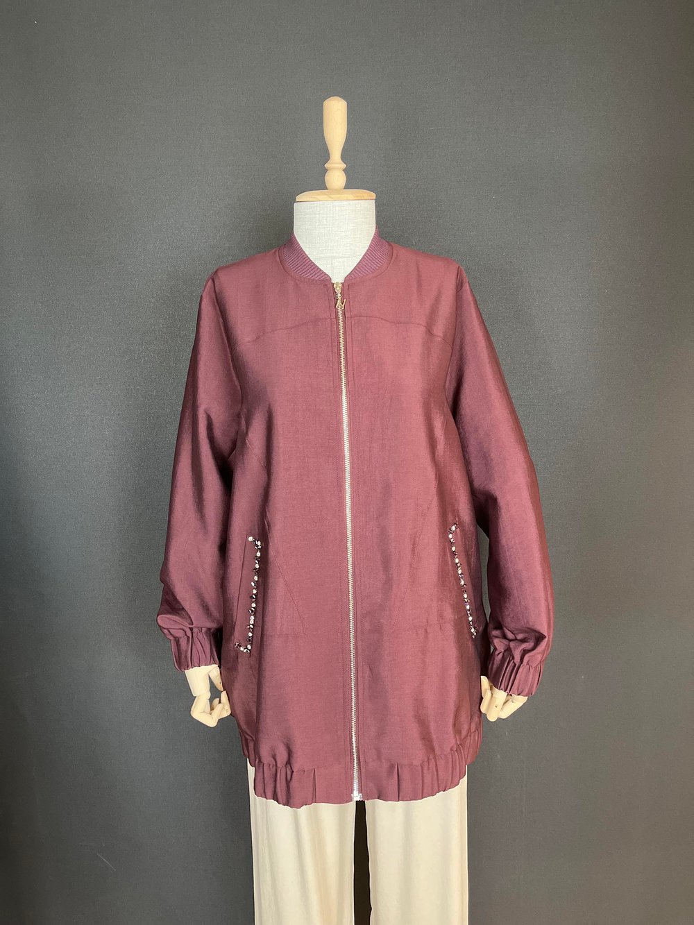 NUSS BOMBER CEKET