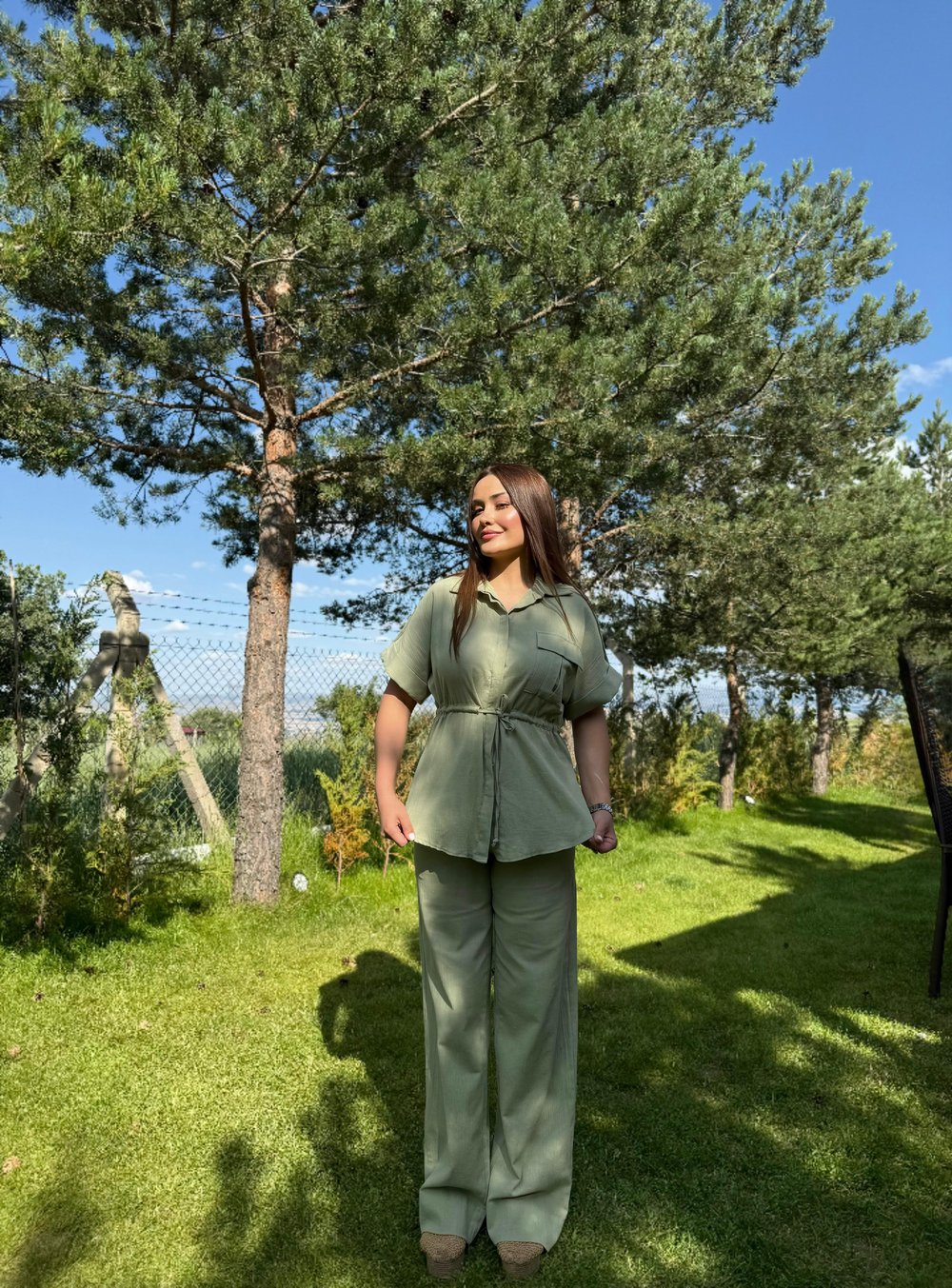 Haki Yeşil Bağlamalı Gömlek Takım