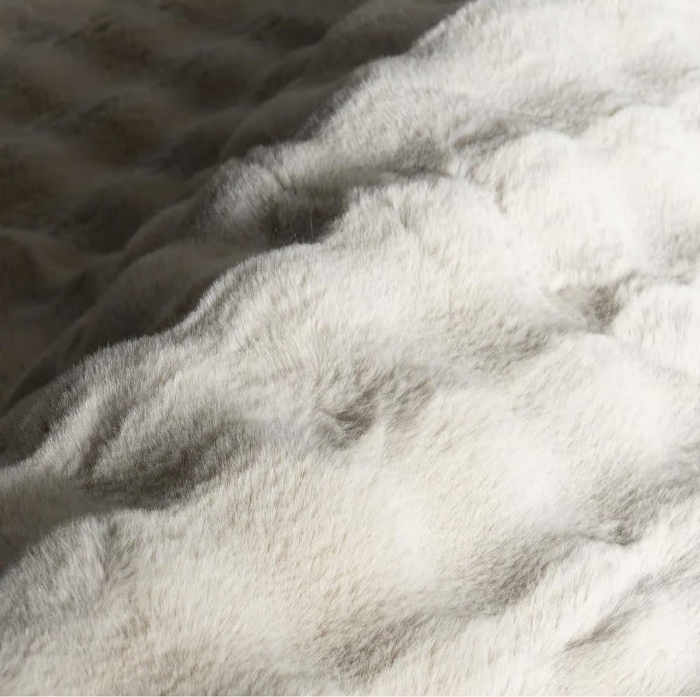 Dekoratif Taş Peluş Halı – Kaymaz, Kolay Temizlenen, Yumuşak Dokulu