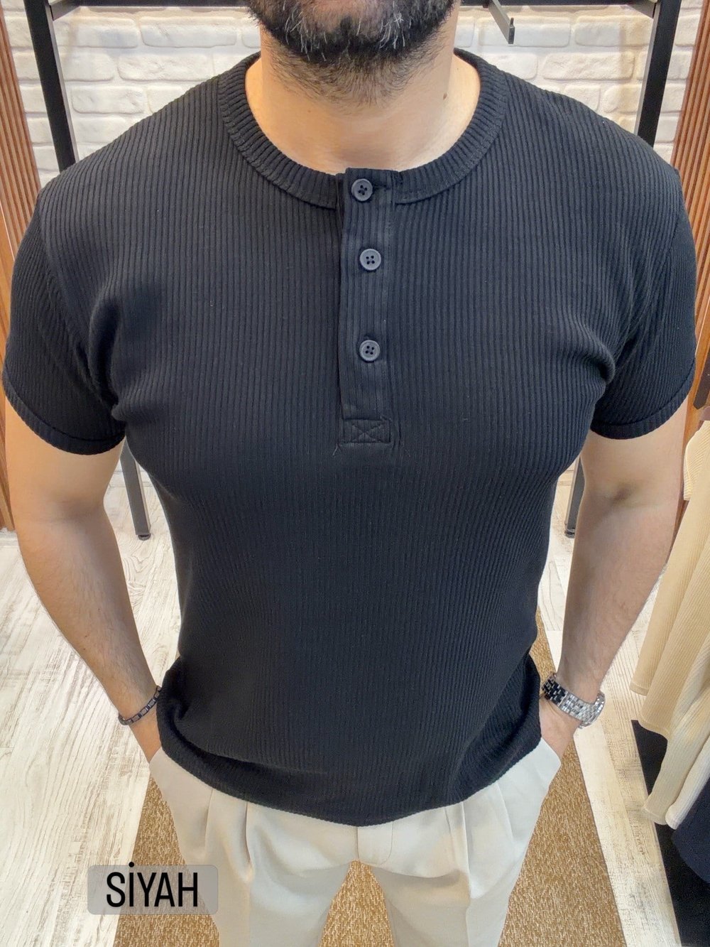 %100 Pamuk Fitilli 3 Düğmeli T-Shirt--Siyah