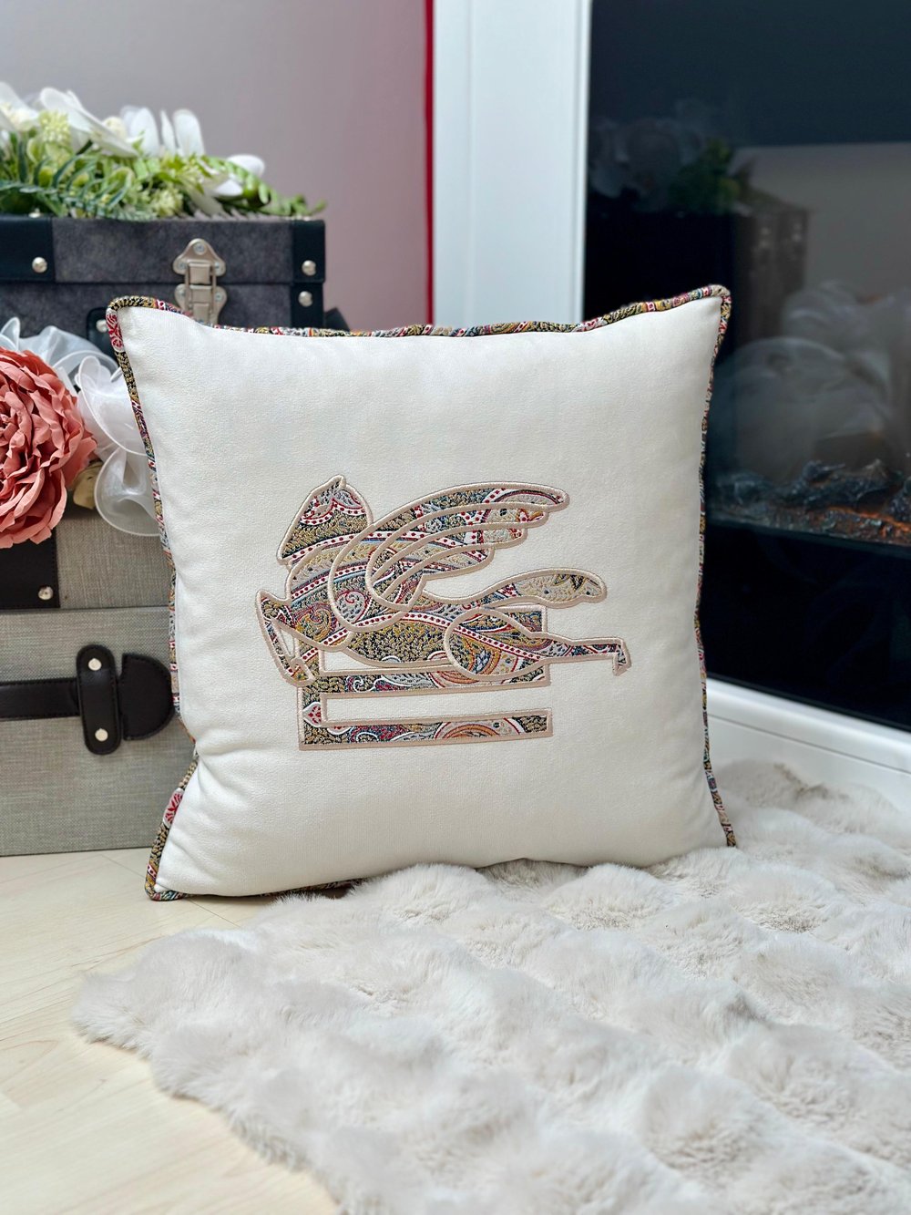 Etro Model Şal Desenli Pembe Dekoratif Kırlent