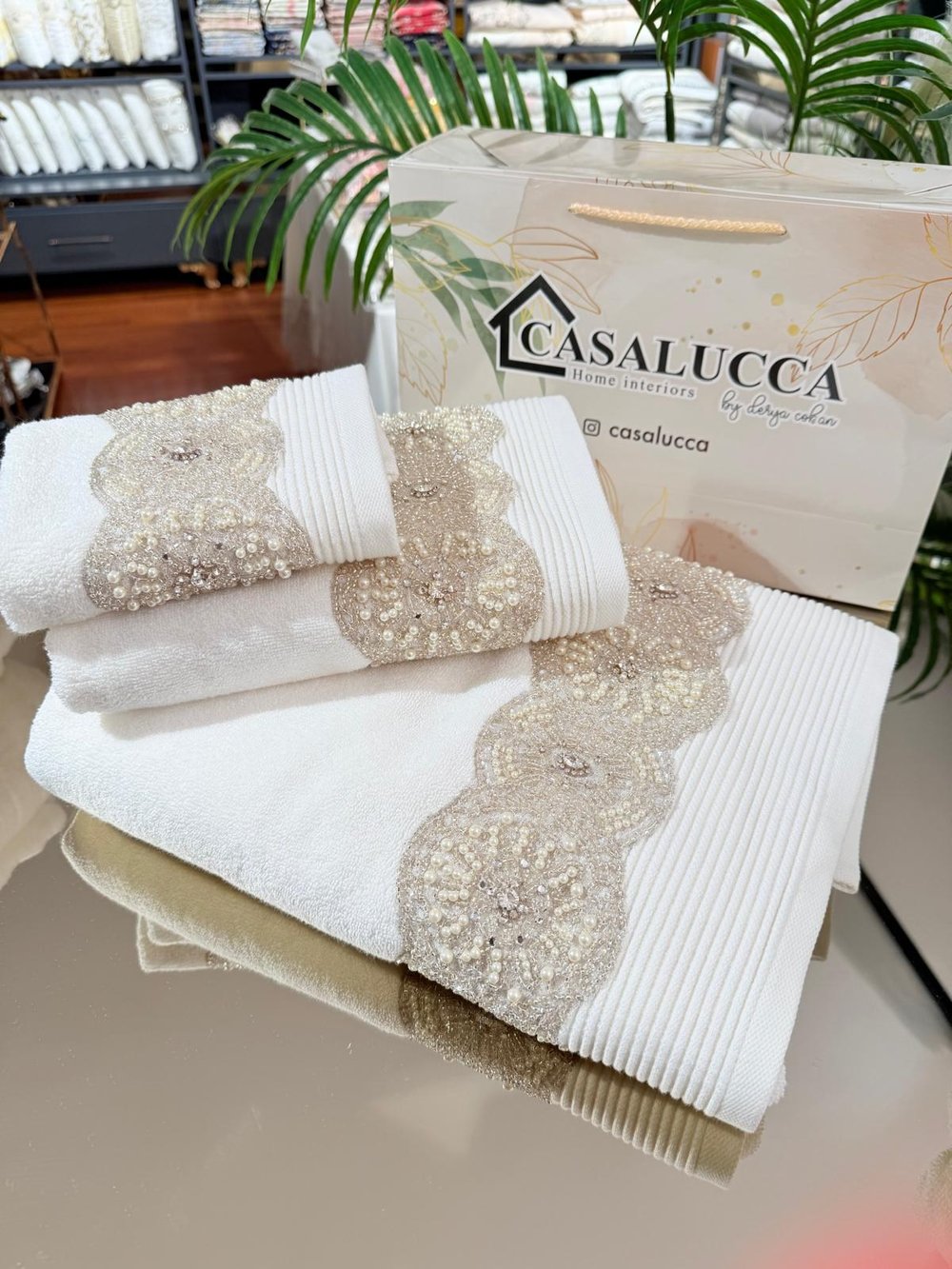 Geleneksel dokuma kültürünü modern estetikle buluşturan Casa Lucca el işçiliği taşı boncuklu hamam seti beden havlusu 100* 150 Baş Havlusu 50*90 el havlusu 30*50