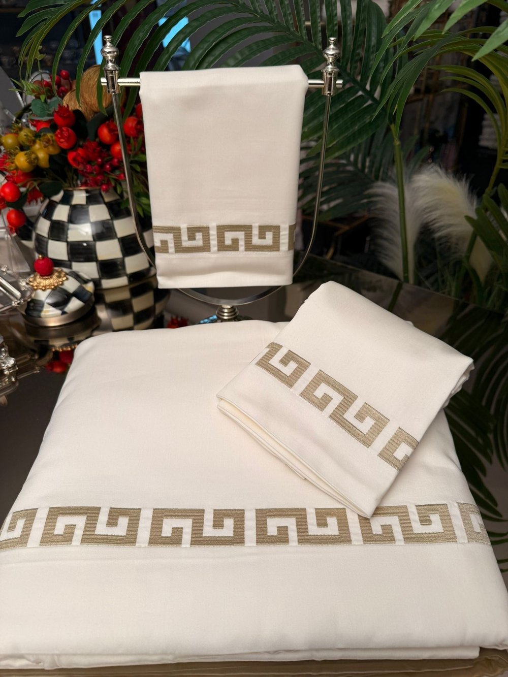 Nevresim Takımı Kesik Versace Vizon Nakış (King Size)