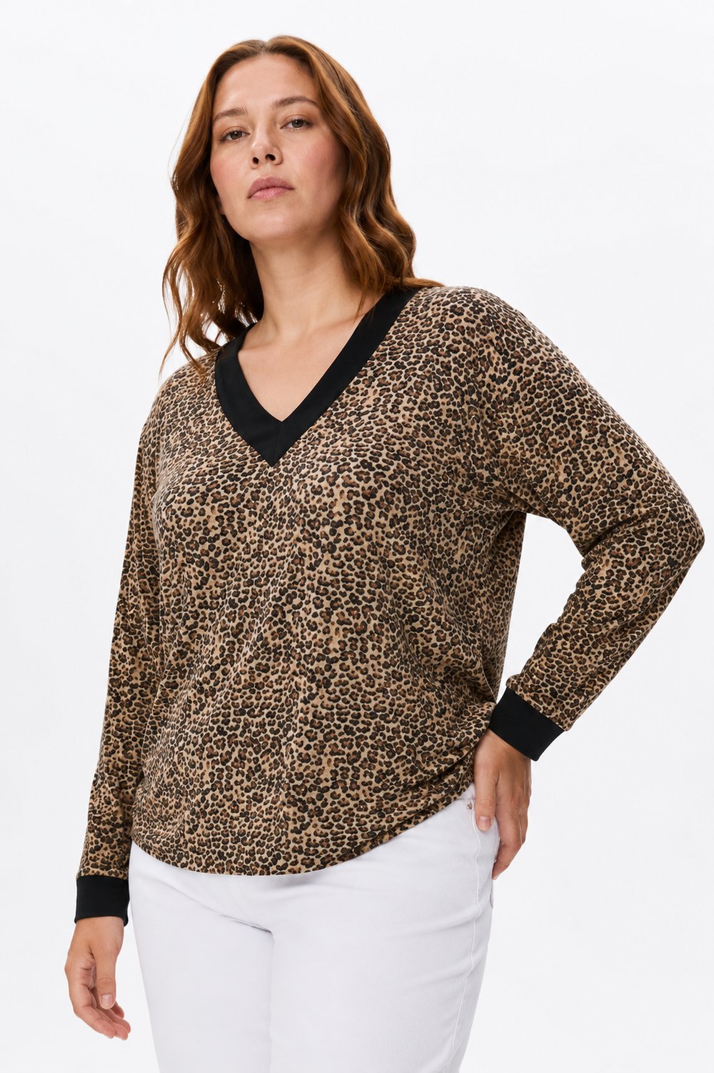 BAMBU KUMAŞ V YAKA LEOPAR DESEN BLUZ
