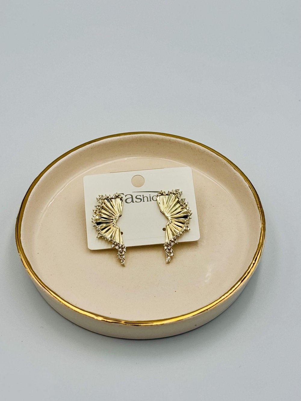Gold Yelpaze Küpe