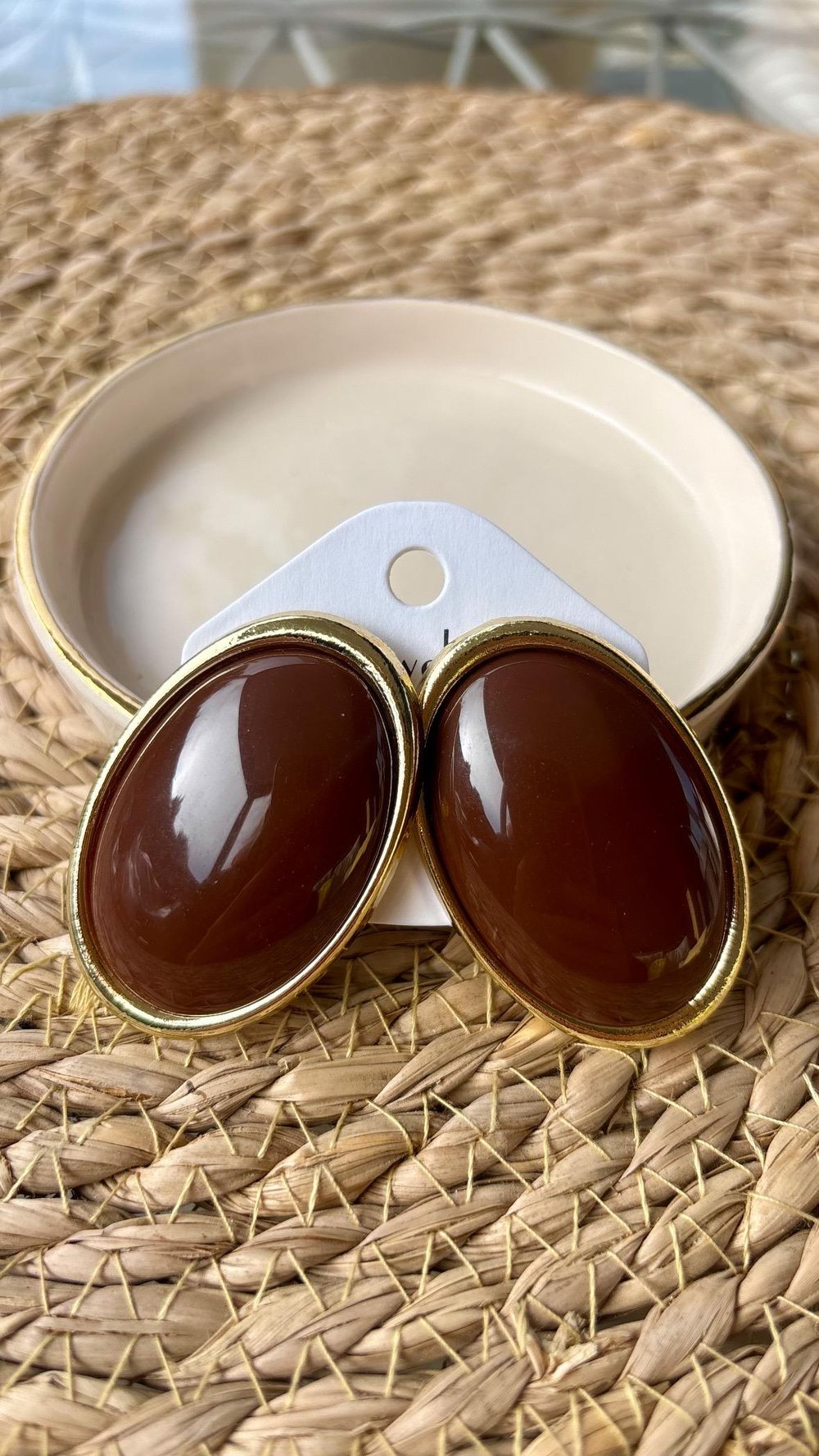 Kahverengi Gold Detaylı Oval Küpe