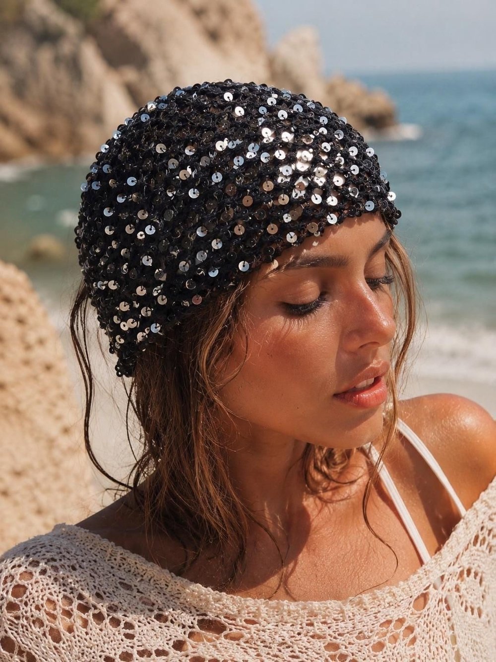 Siyah Pullu Örgü Bandana