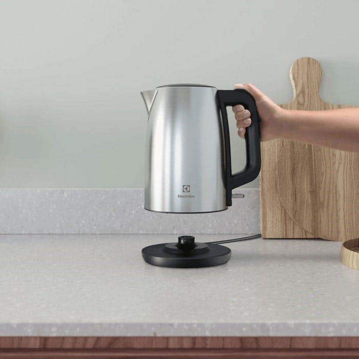 Electrolux (E3K1-3ST-910003620) İnox Su Isıtıcı (Kettle)