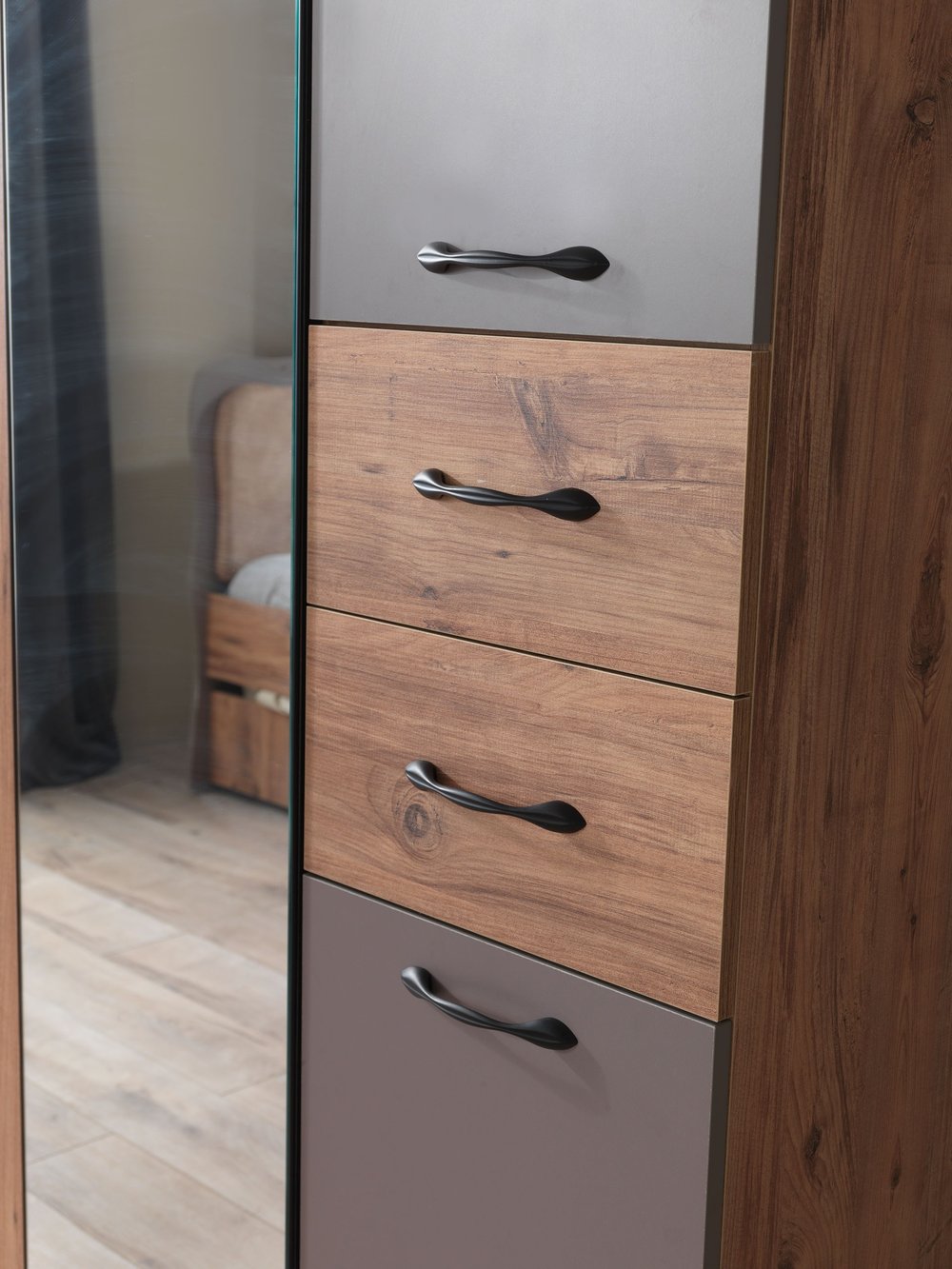 Evart E580 Rio 3 Kapılı 4 Kapaklı Gardolap