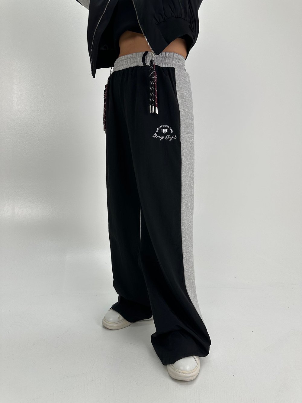 SİYAH GRİ GARNİLİ CHARM DETAYLI PANTOLON