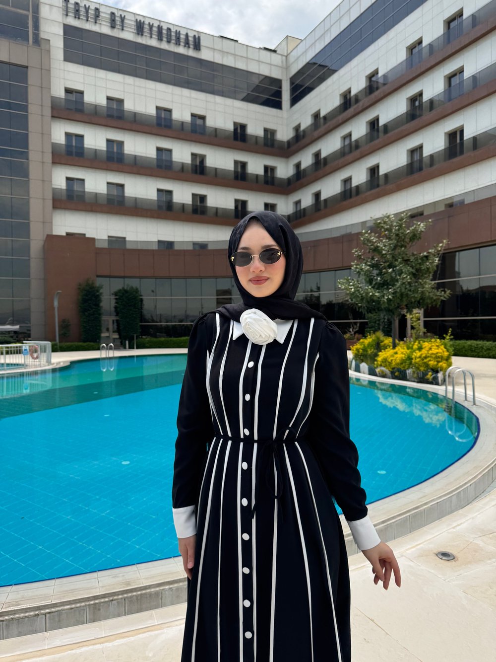 Pera Elbise Siyah