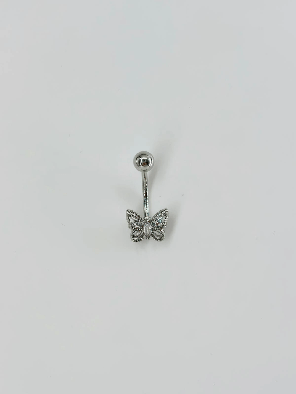 Kelebek Detaylı Göbek Piercing