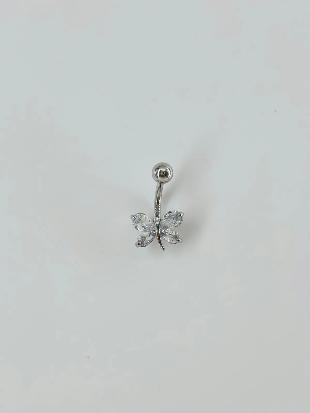 Kelebek Detaylı Göbek Piercing