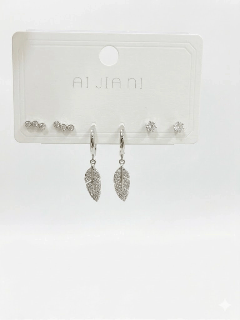 Sallantılı Yaprak Detaylı Altılı Küpe