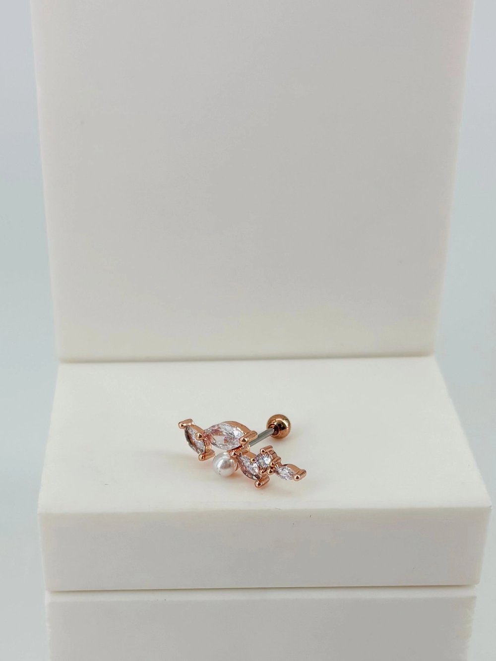 Tragus Kıkırdak Küpesi