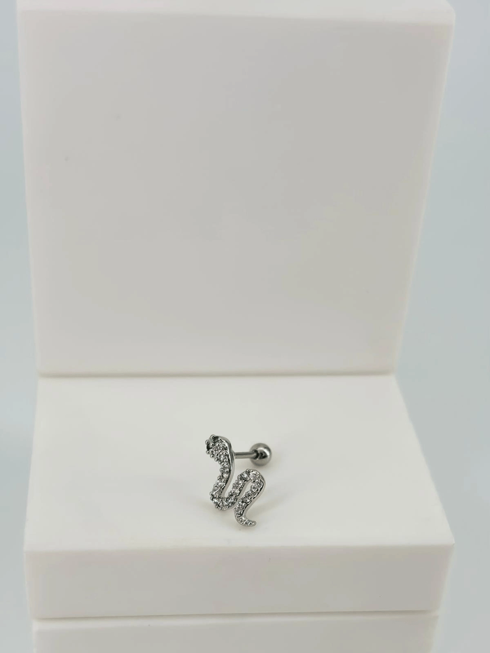 Tragus Kıkırdak Küpesi