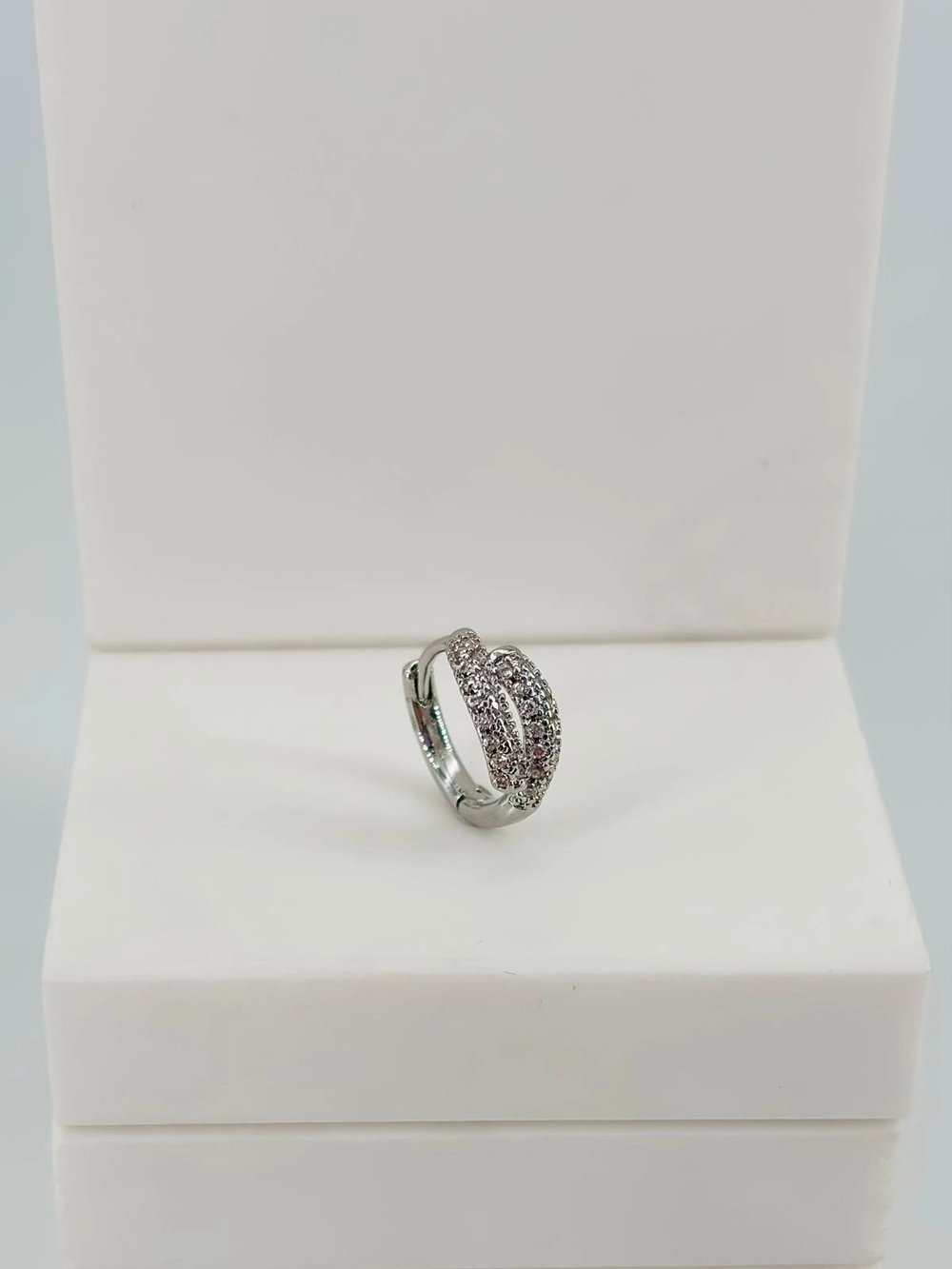 Tragus Kıkırdak Küpesi