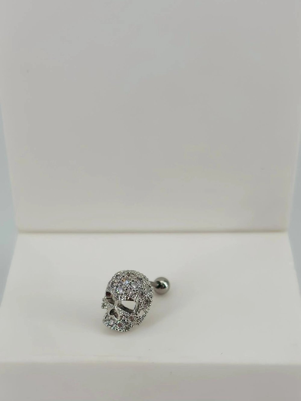 Tragus Kıkırdak Küpesi